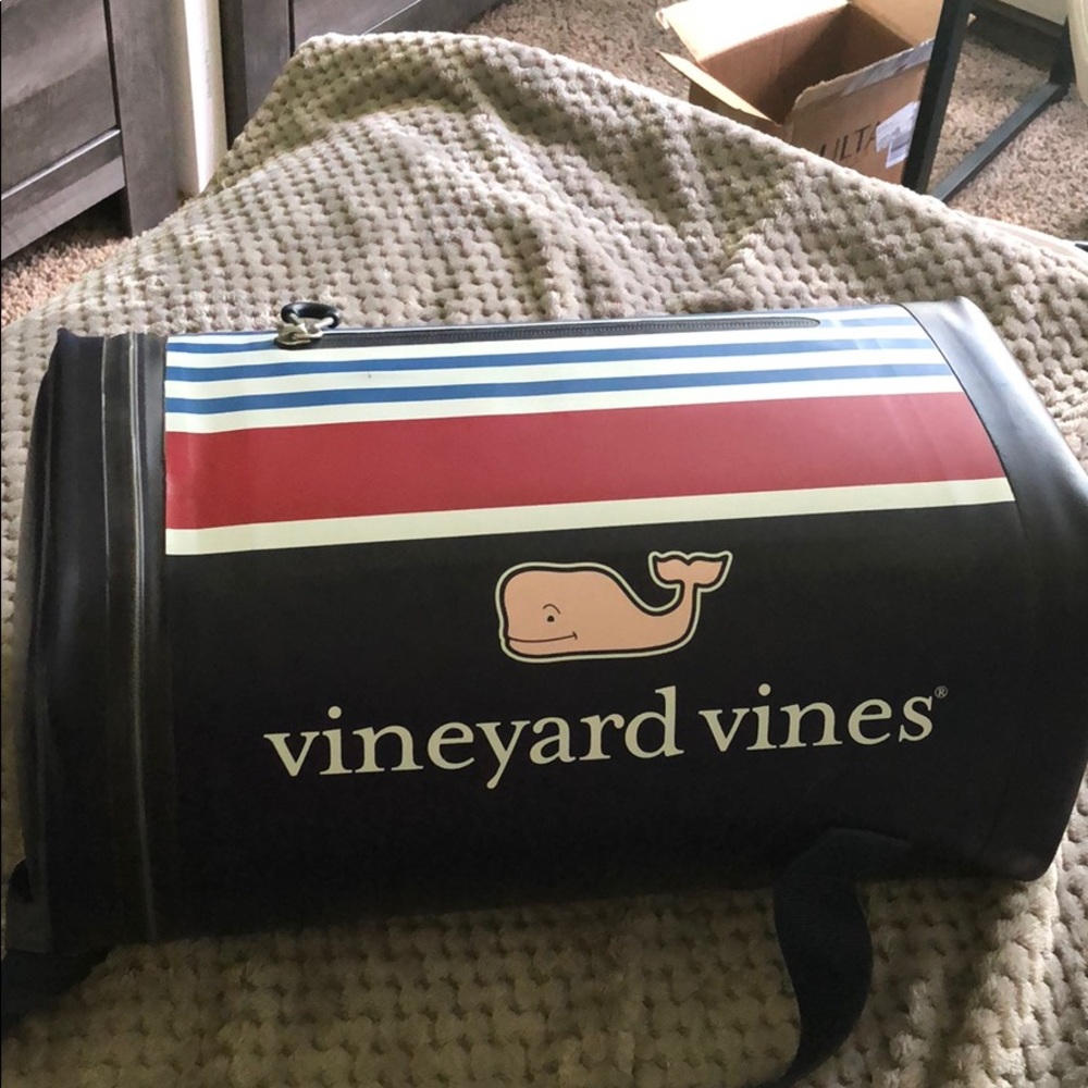 Vineyard Vines Cooler